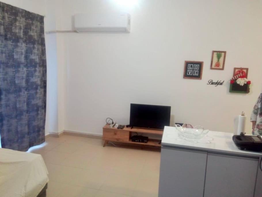 Cozy, modern duplex house with garden and shared swimming pool - Housity