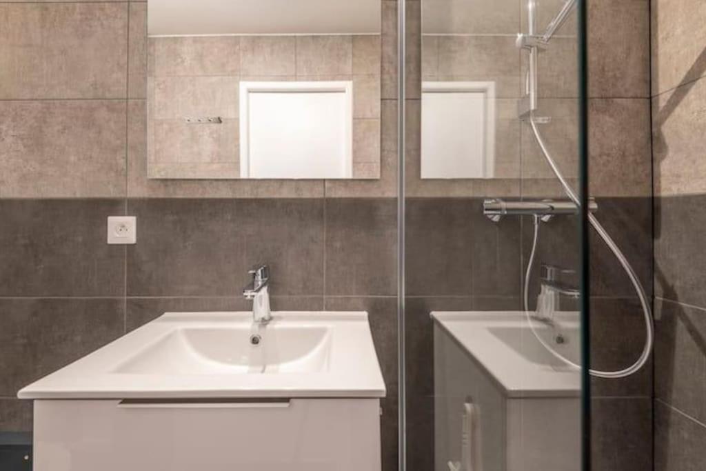 joli appartement avec balcon proximité lac - Housity