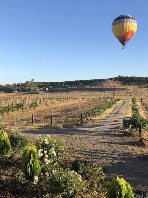Rustic Ranch Style House Getaway in Temecula - Housity