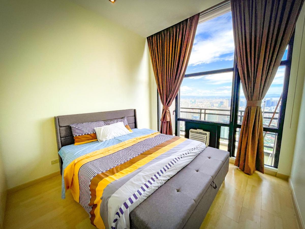 Spacious Penthouse at The Gramercy - Housity