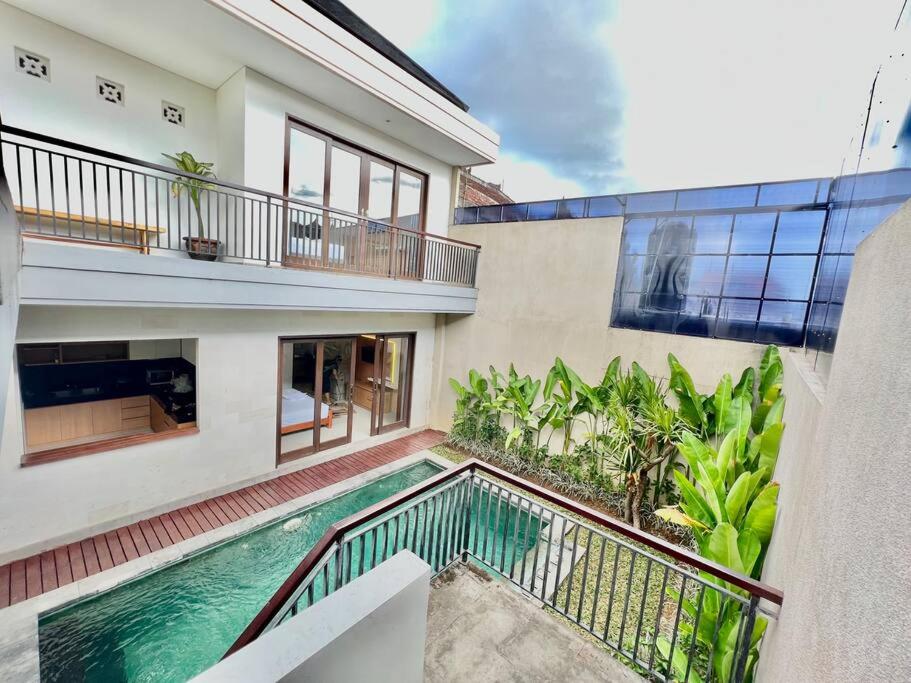 Suitetrails - Da La Rizza Villa Seminyak
