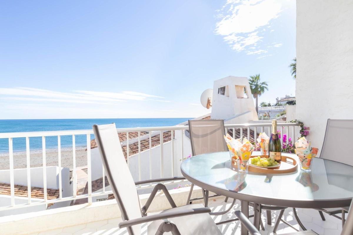 Bahia Dorada Beach Casita & Villa Vacation Homes - Happy Rentals - Housity