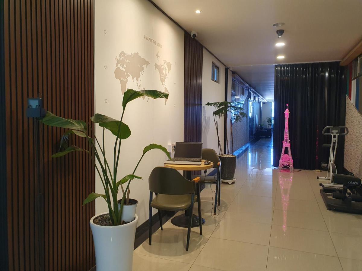 Changwon Comodo House - Housity