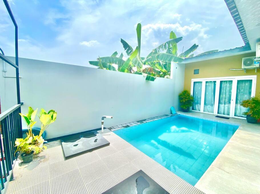 Miracle Villa Solo - Housity