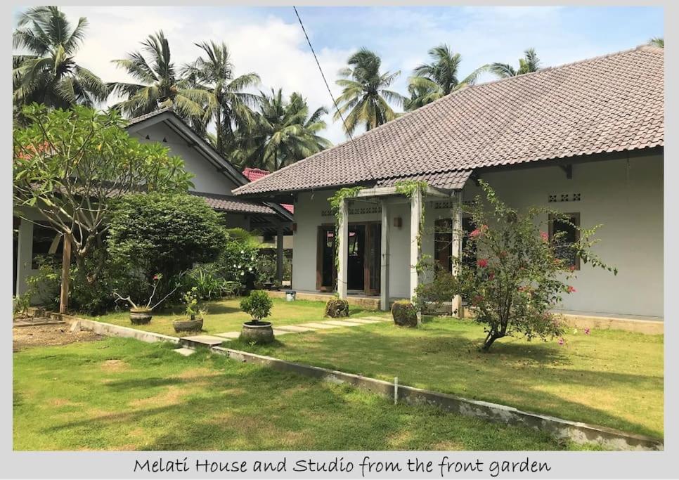 Melati House Batukaras - Housity