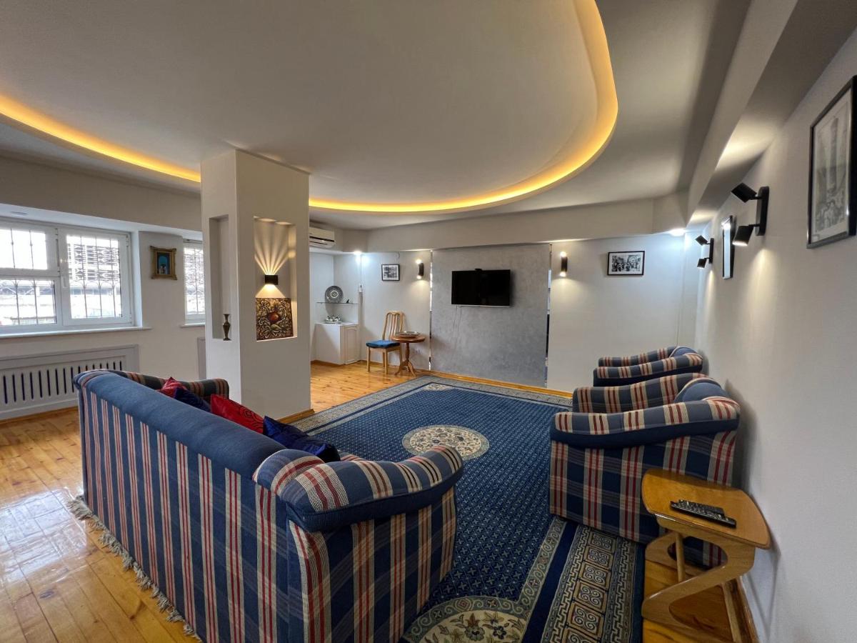 Suitetrails - 3-Bedroom Apartment on Ohunboboev
