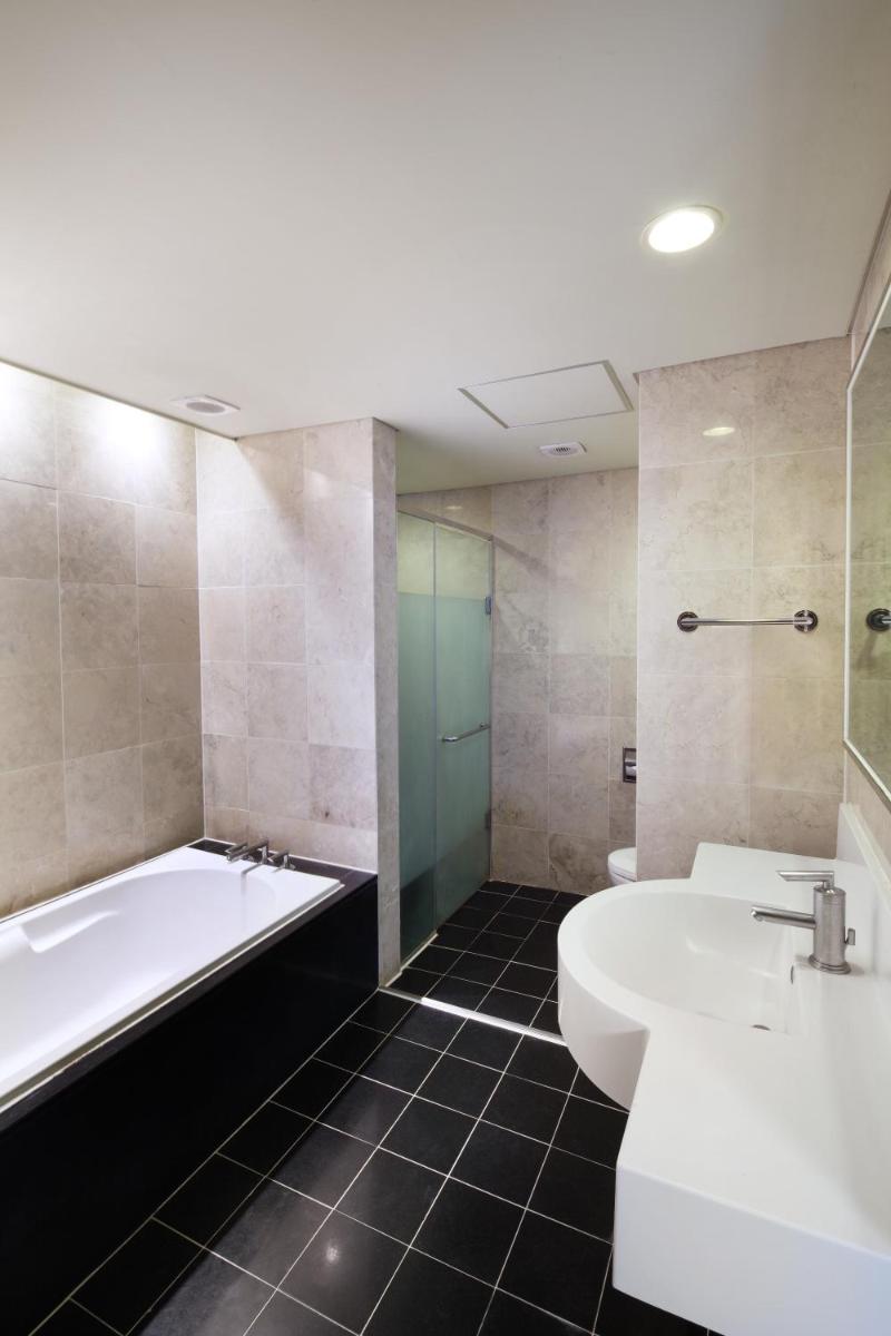 Hanwha Resort Jeju - Housity