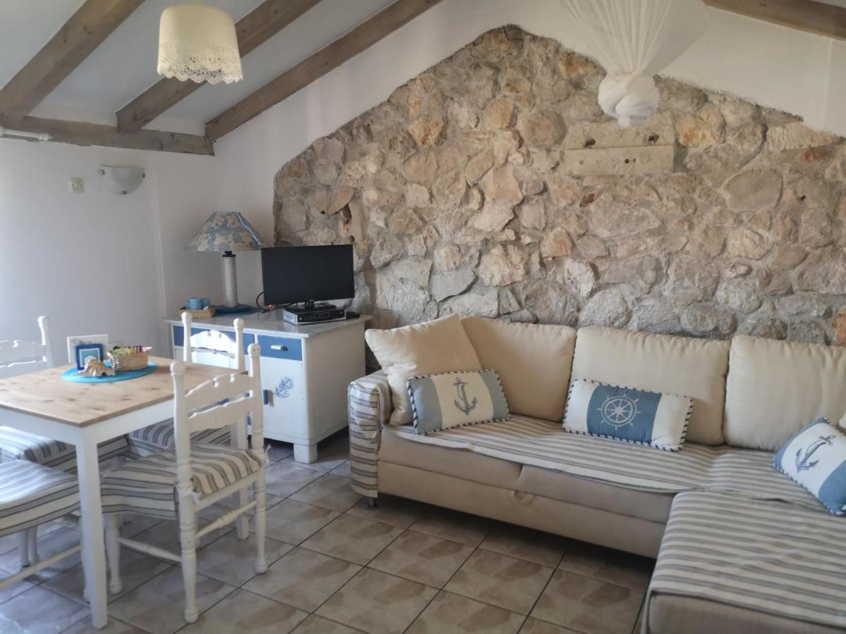 Charming dalmatian apartment with panoramic view - Housity