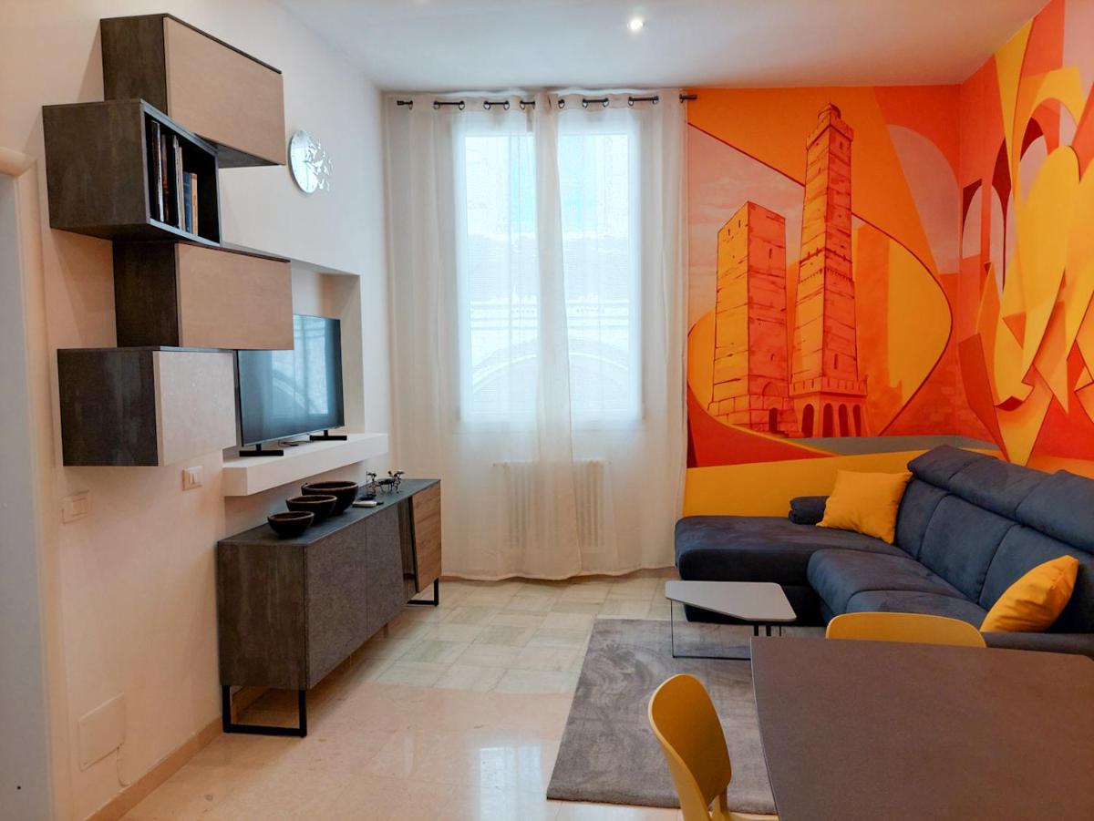 2Towers Holiday House_Centro storico di Bologna - Housity
