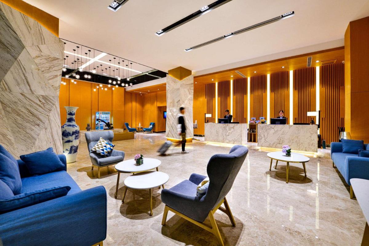 Quality Hotel Chengdu - Housity