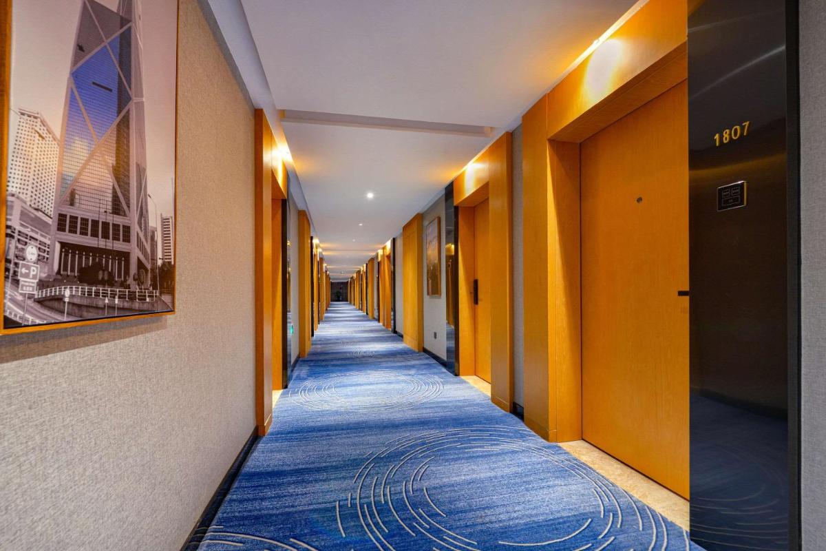 Quality Hotel Chengdu - Housity