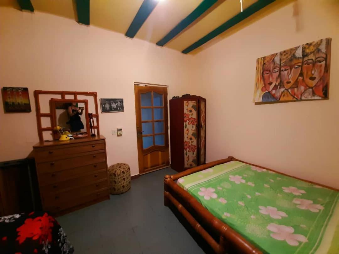 Hotel Casa Sinkinling Gambia - Housity