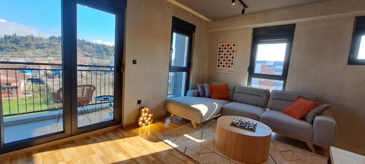 Stylish One Bedroom Apartment - Housity