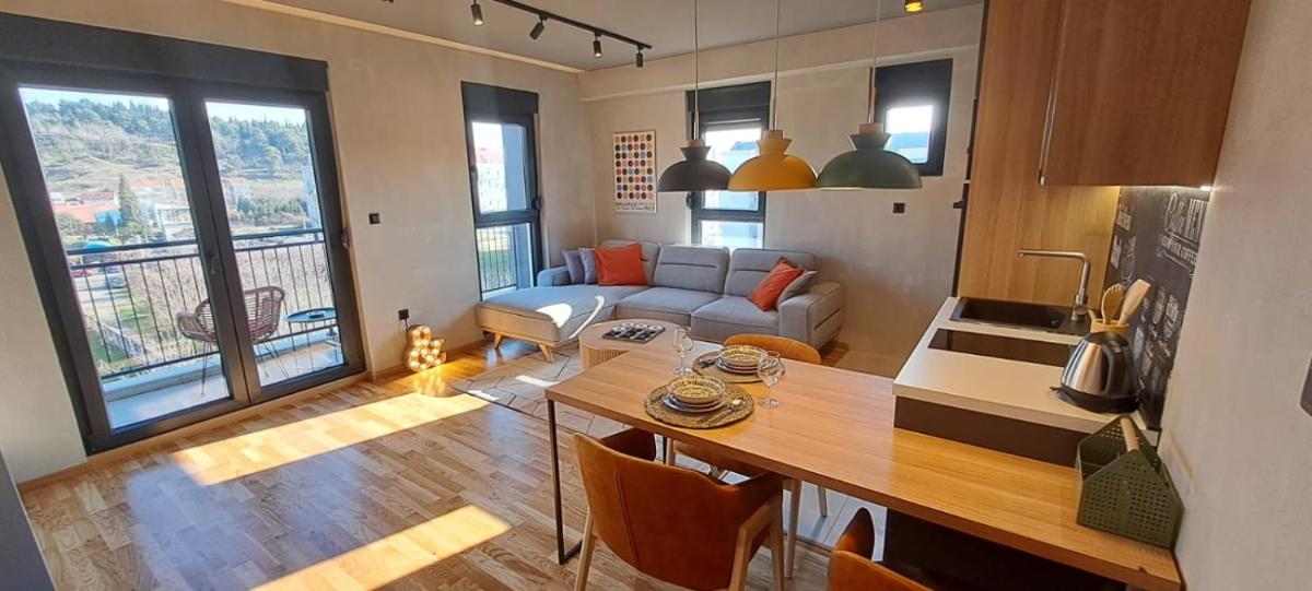 Stylish One Bedroom Apartment - Housity