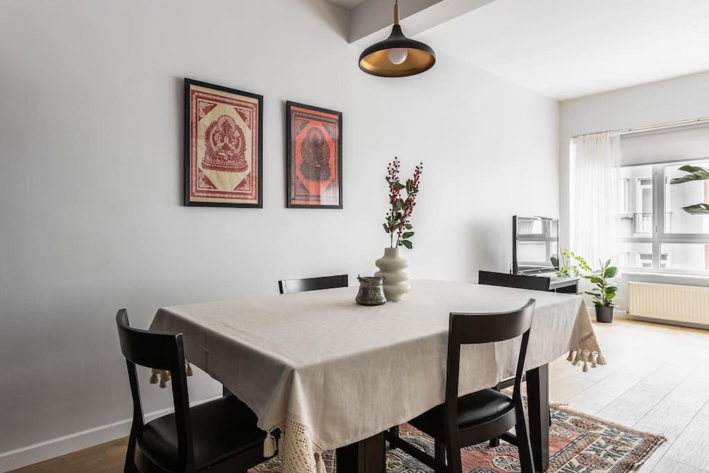 Spacious apt w/ amazing location - Housity