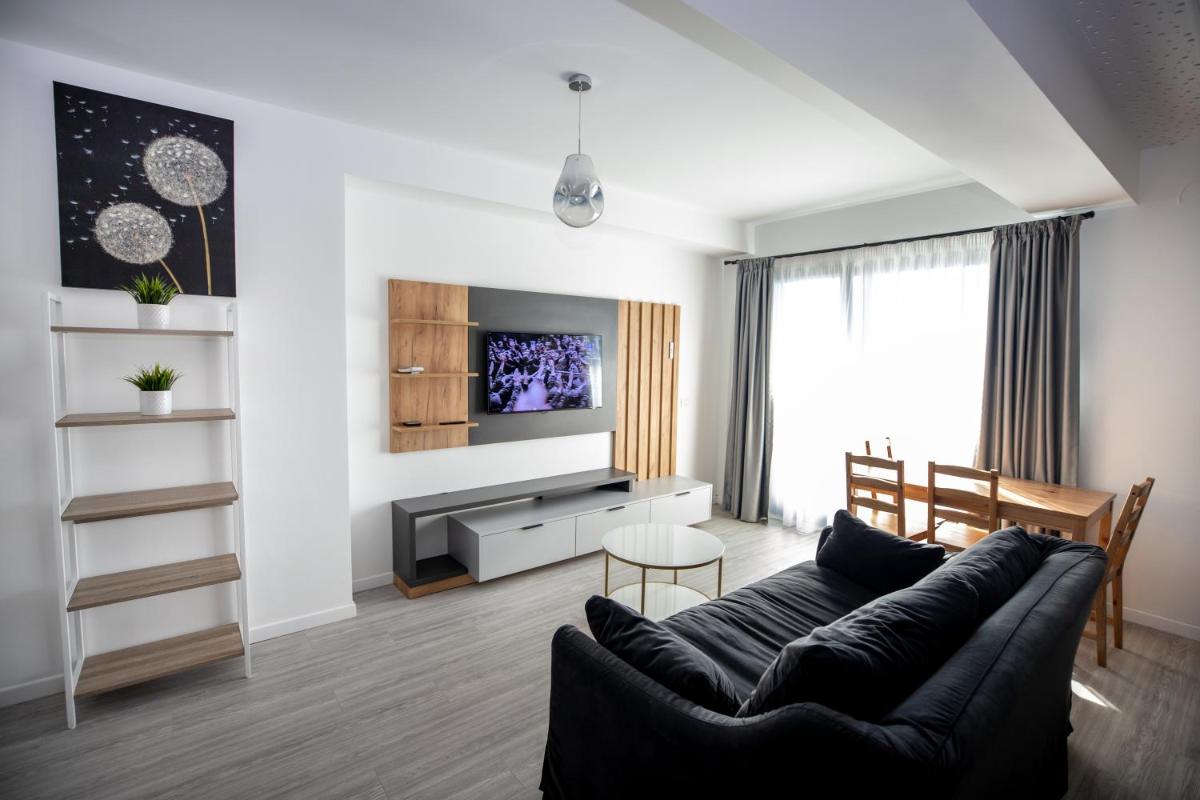 Burgundy Ploiesti Apartments - Housity
