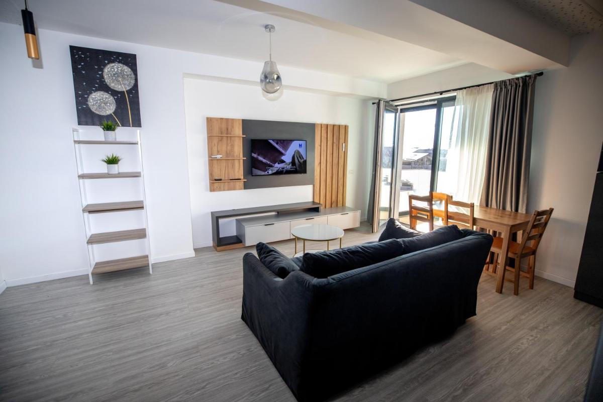 Burgundy Ploiesti Apartments - Housity