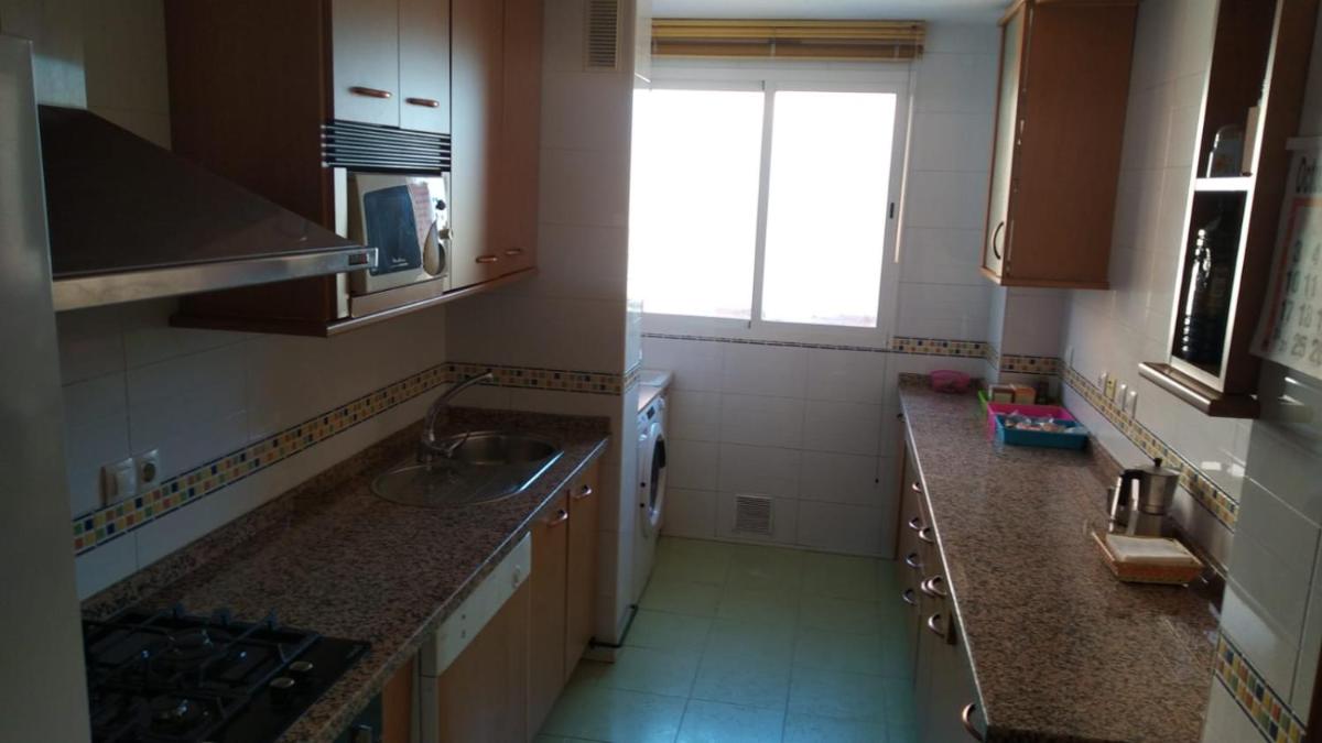 APARTAMENTO LUMINOSO EN URBANIZACIÓN PRIVADA - Housity