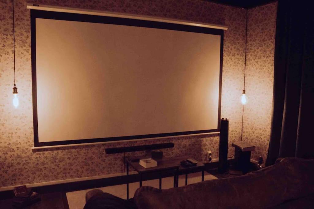 LA SALLE DES SORTILÈGES - Housity