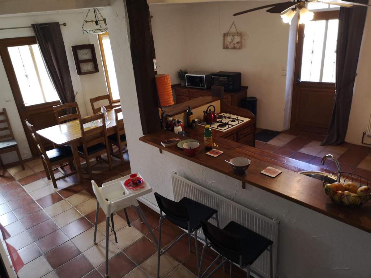 Les Éscuries. Four bedroom gîte near Montmorillon, Vienne 86. Cosy, peaceful, beautiful. - Housity
