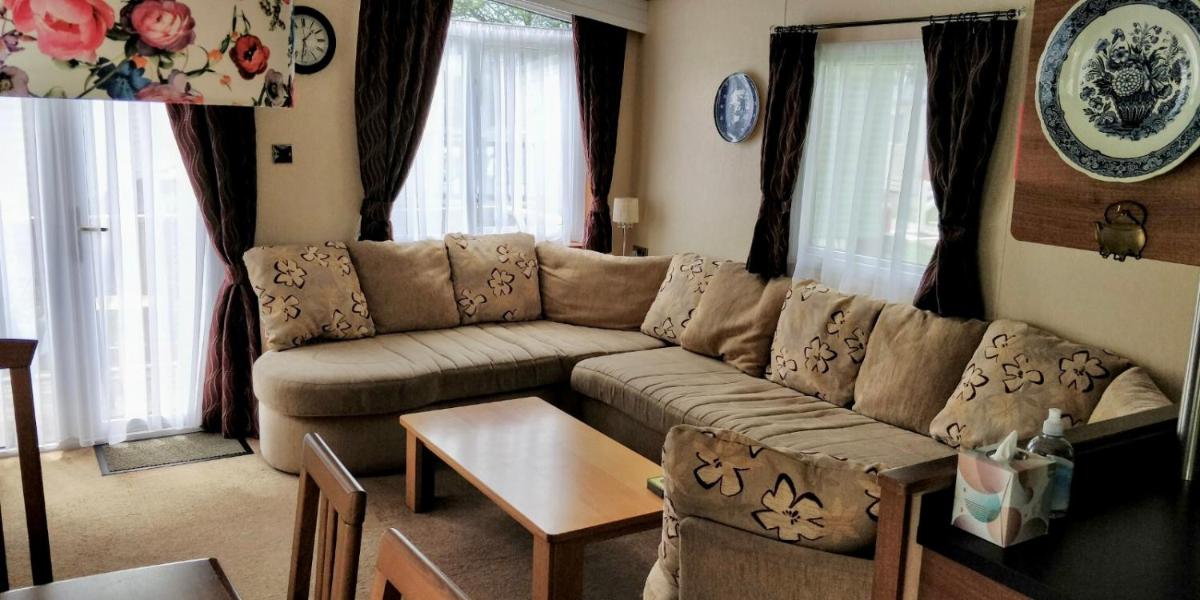 Cornwall Caravan - Housity