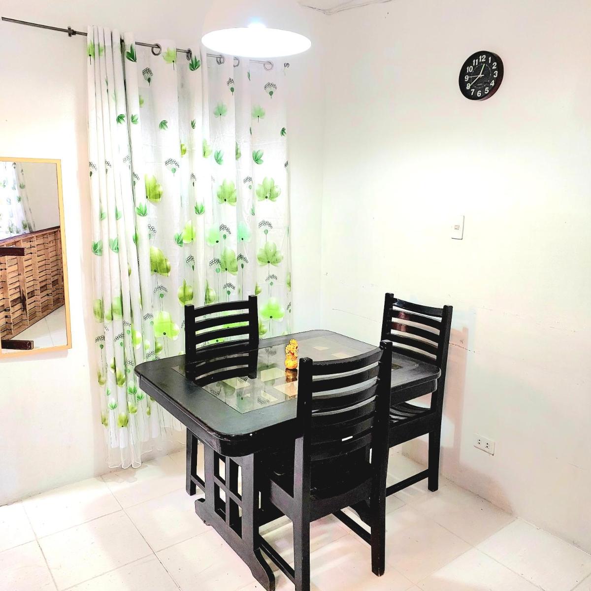 GENSAN TRANSIENT HOUSE AT CAMELLA HOMES 2-STOREY - Housity