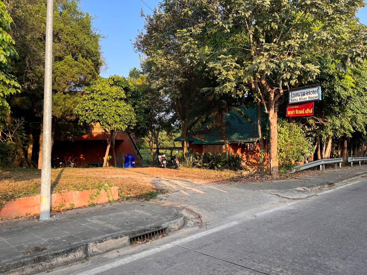 Akha River House CR - Housity