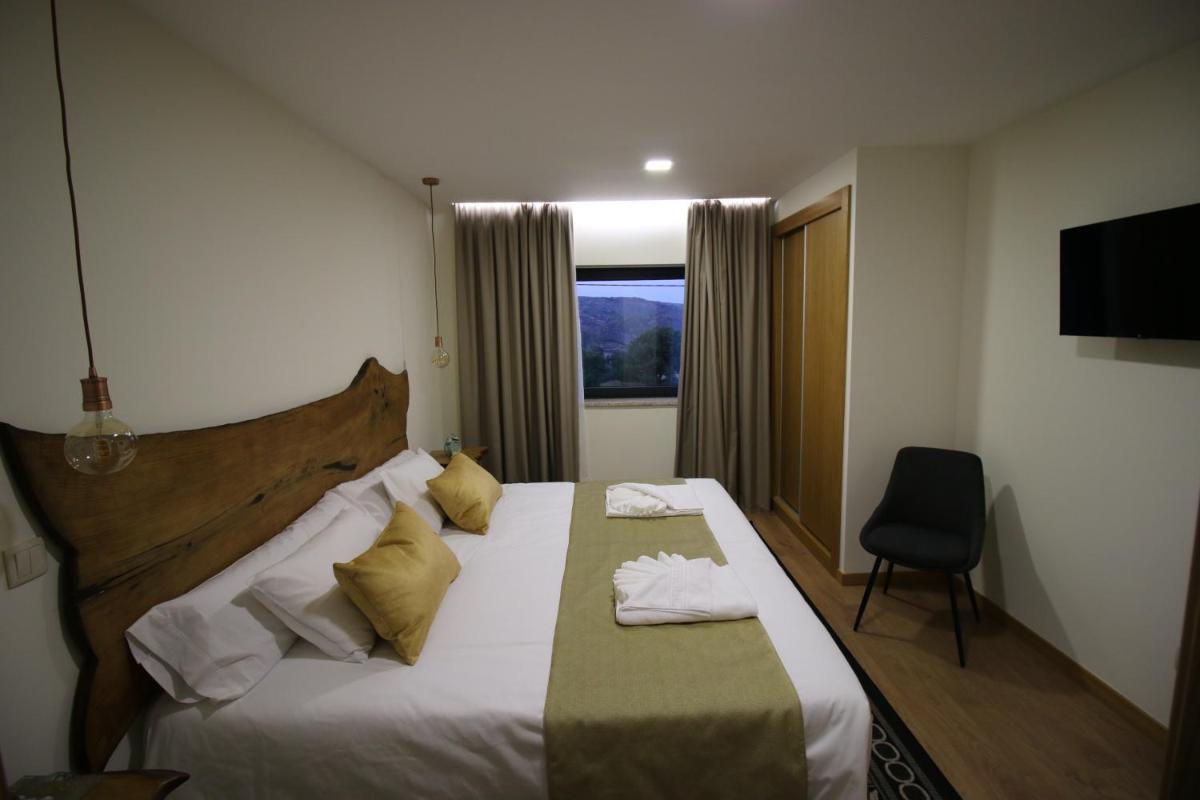 Afonsos House & Rooms - Housity