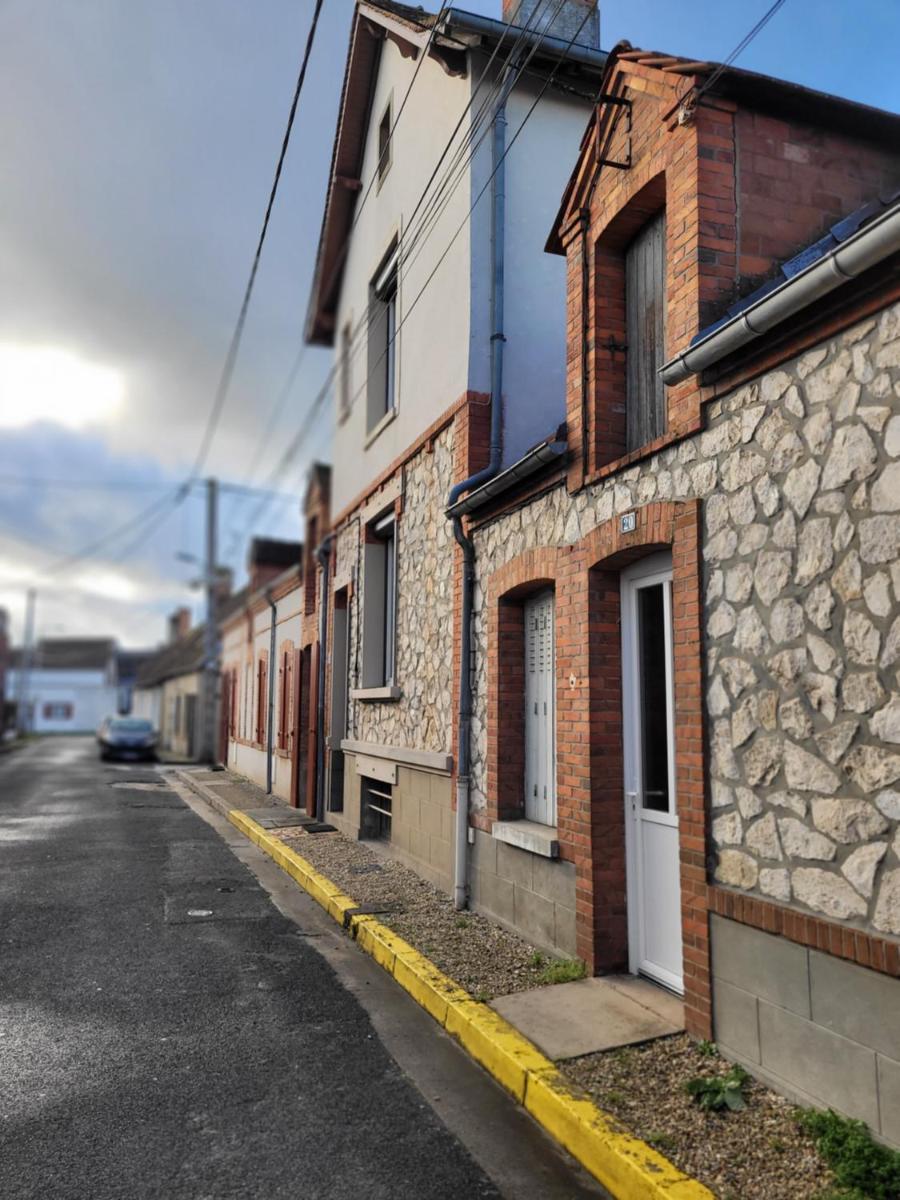 Petite Maison à Salbris - Housity