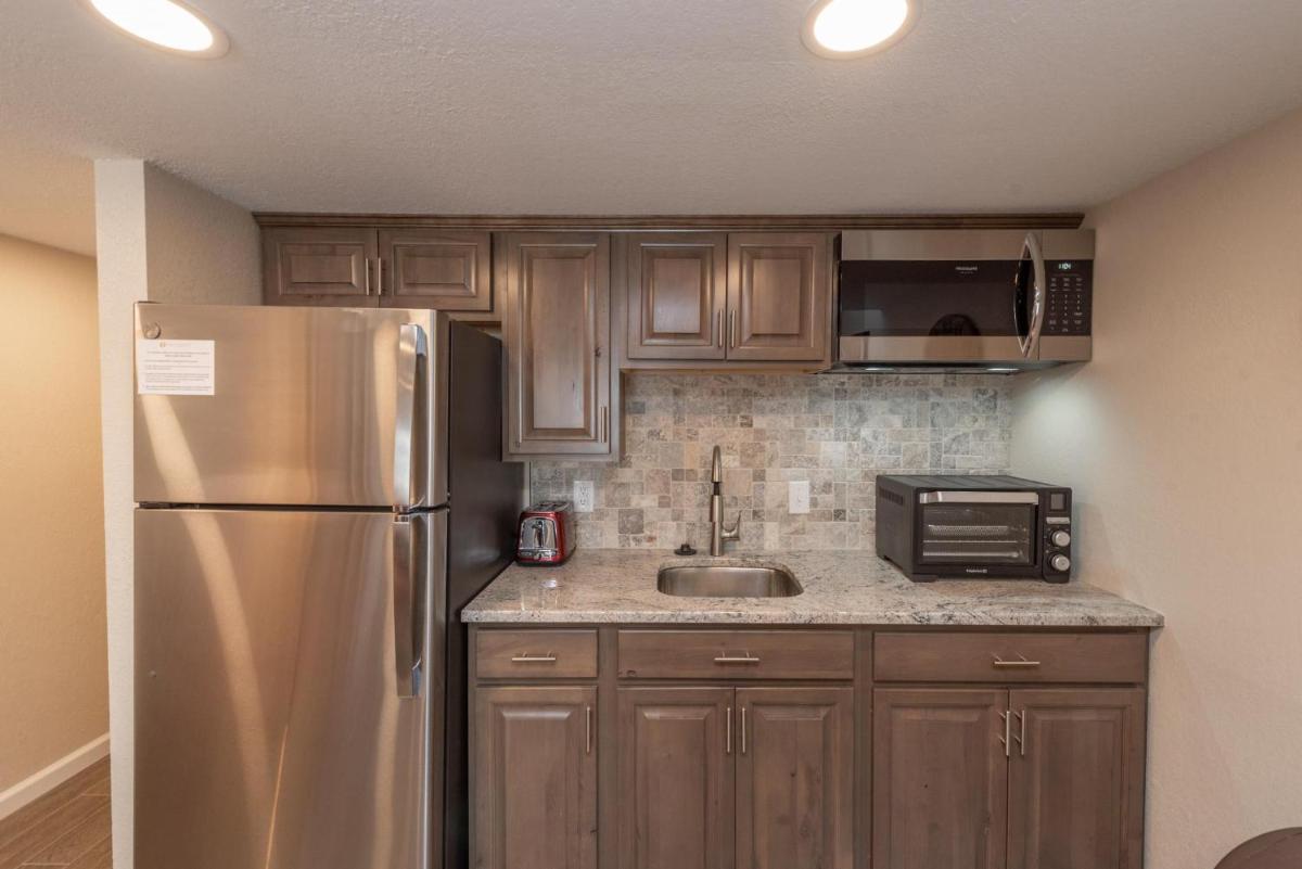 203A Efficiency One Bath - Housity