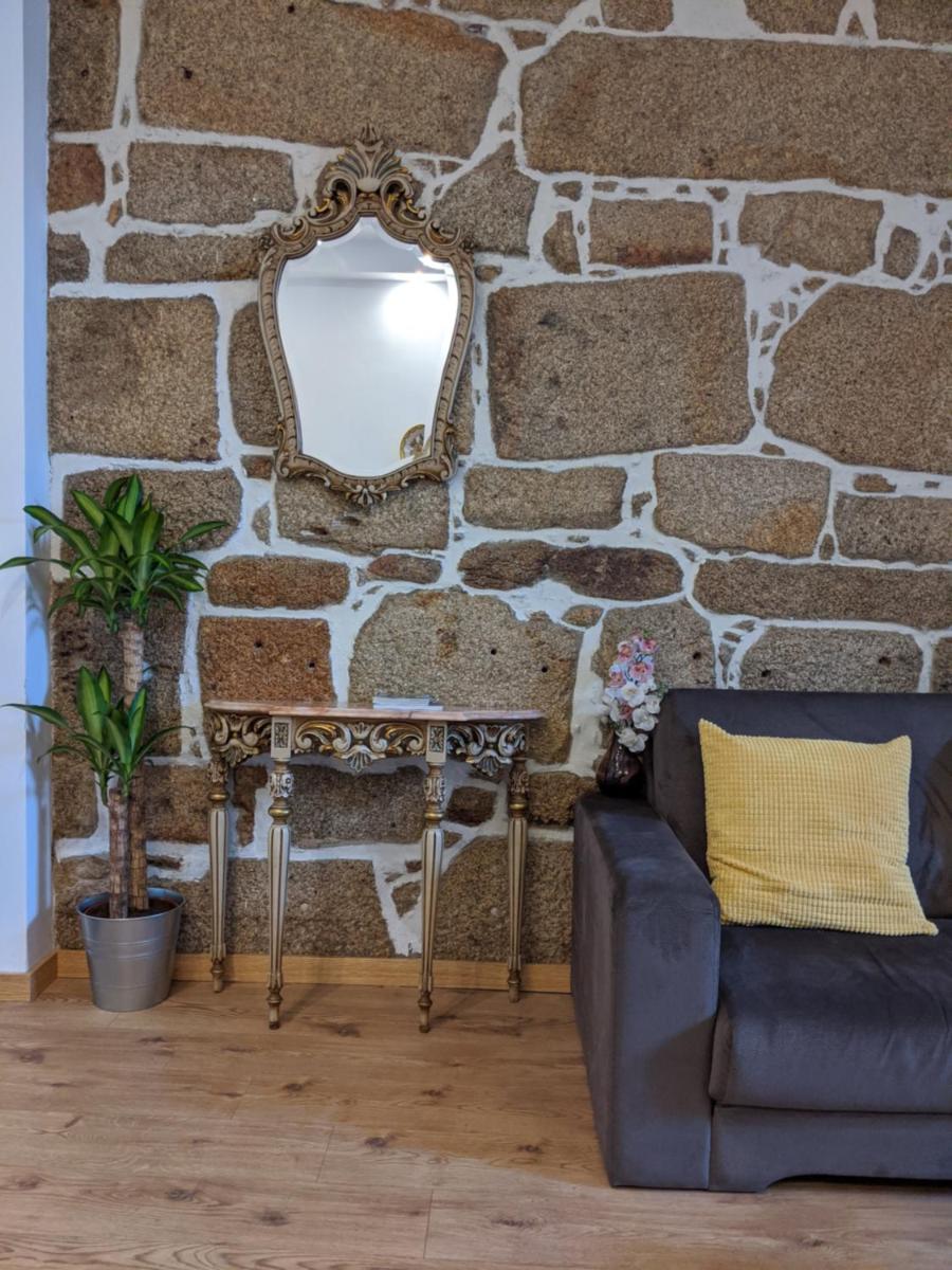 Porto memory-Stone house - Housity