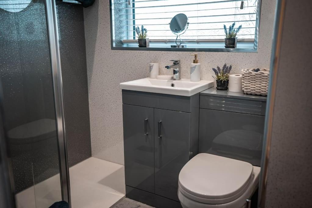 Beach days 1 bed holiday home Prestatyn - Housity