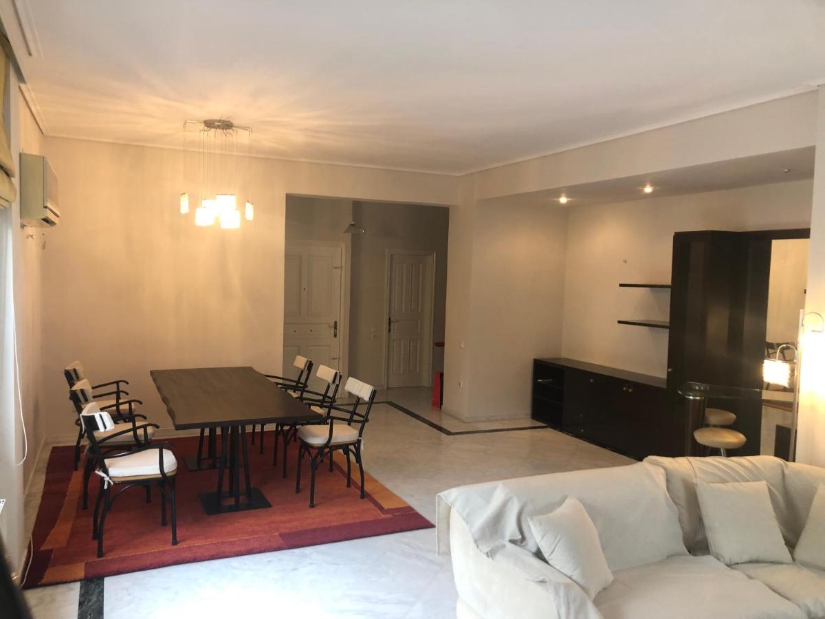 Zack's Grande - Housity