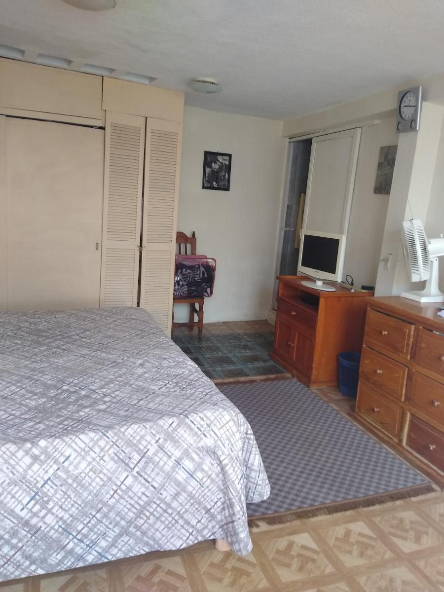 Habitación enfrente T1 Shambhala tours - Housity