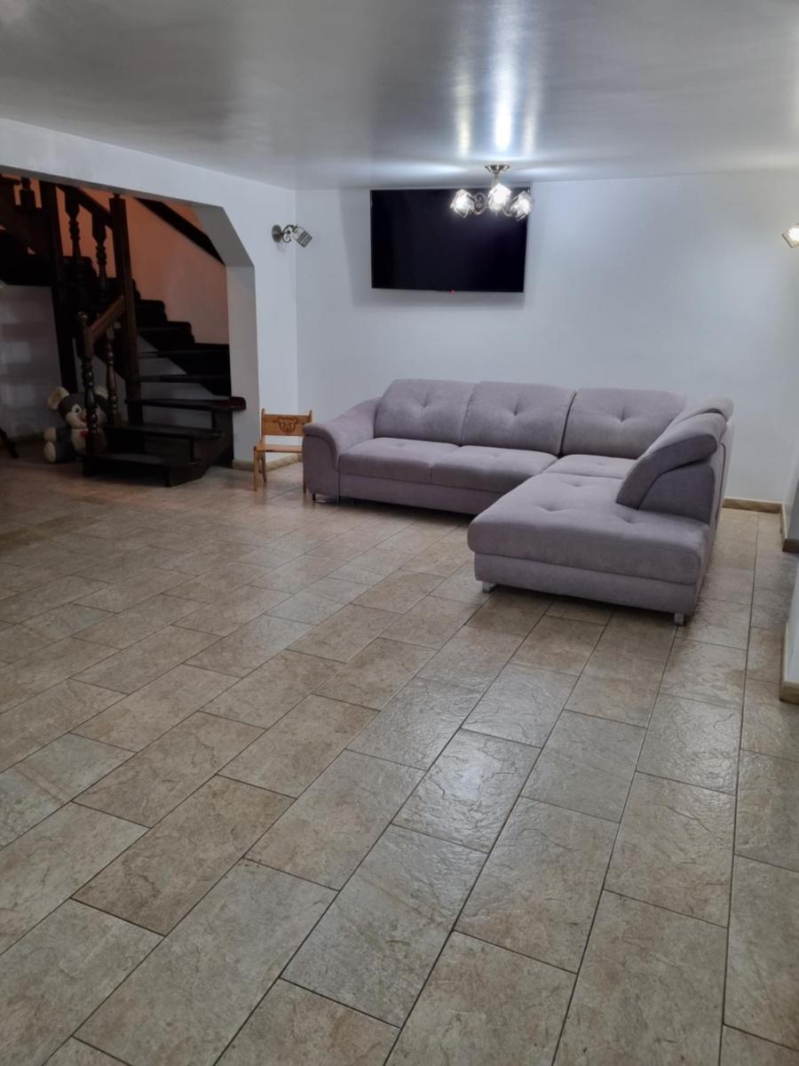 Cabana Trei Brazi cu ciubar si loc de joacă exterior - Housity