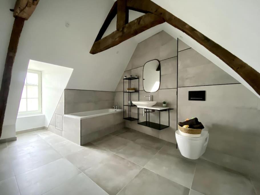 BAYA HOUSE - Histoire et Confort - Housity