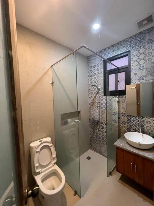 1-Bedroom Unit with Swimming Pool Near Clark Pampanga - Housity