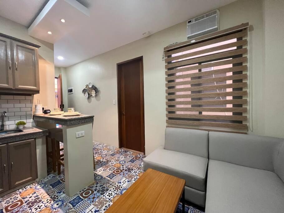 1-Bedroom Unit with Swimming Pool Near Clark Pampanga - Housity