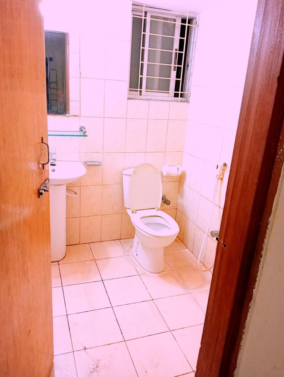 Beautiful furnished Apartment at Bashundhara F block - Housity