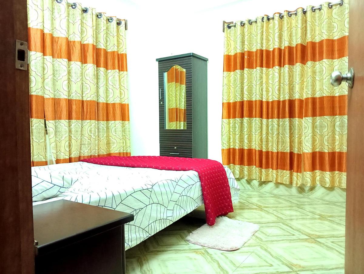 Beautiful furnished Apartment at Bashundhara F block - Housity