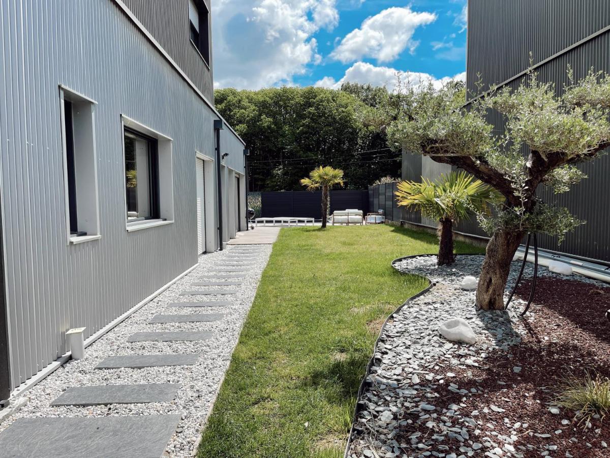 Suitetrails - CHAMBRE CONFORT - MAISON D'ARCHITECTE - Piscine & Golf