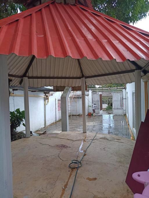 RELAJANTE Y HERMOSA CASA DE CAMPO - Housity