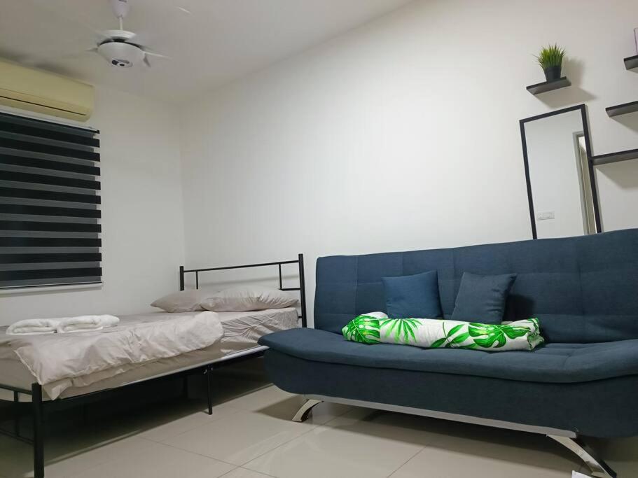 Iman Homestay @ Puncak Alam (Near UiTM/Hospital UiTM) - Housity