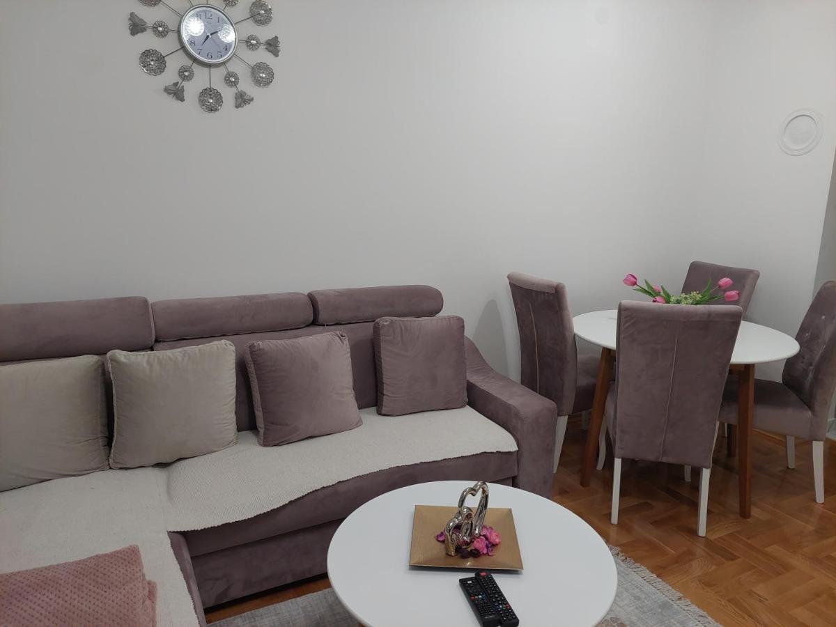 Sunrise Apartments - Housity