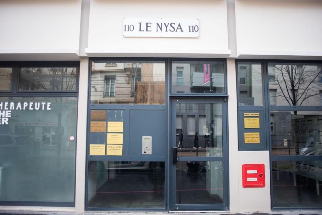 T2 Cosy & moderne avec Parking Privé Gratuit à Villeurbanne - Housity