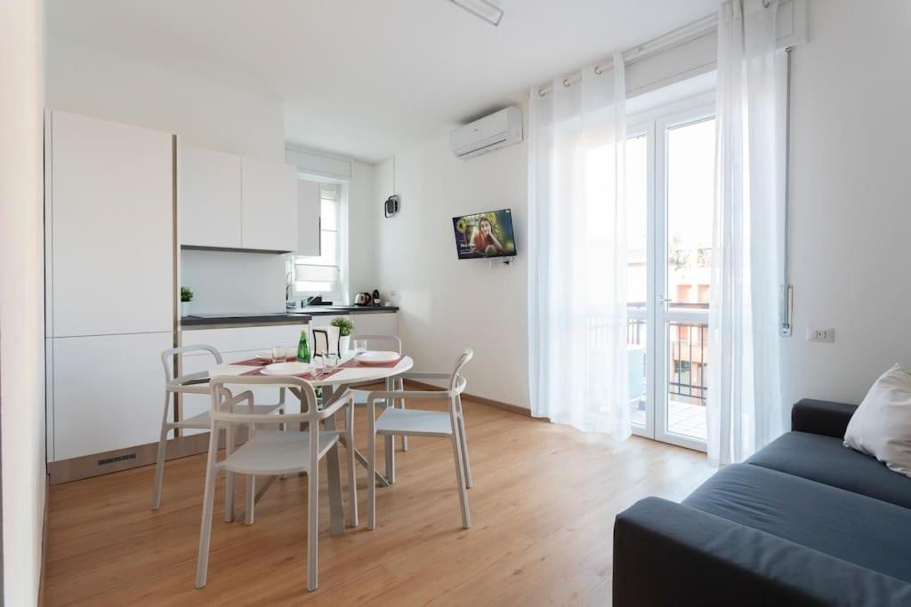 Modern House Dergano a 150 metri Metro - Housity