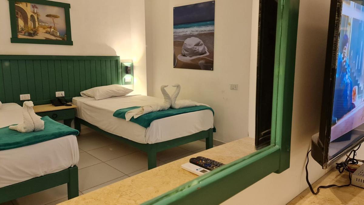 Zak Inn - Housity