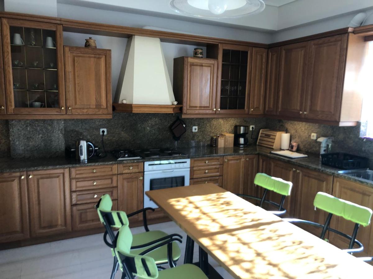 Zack's Grande - Housity