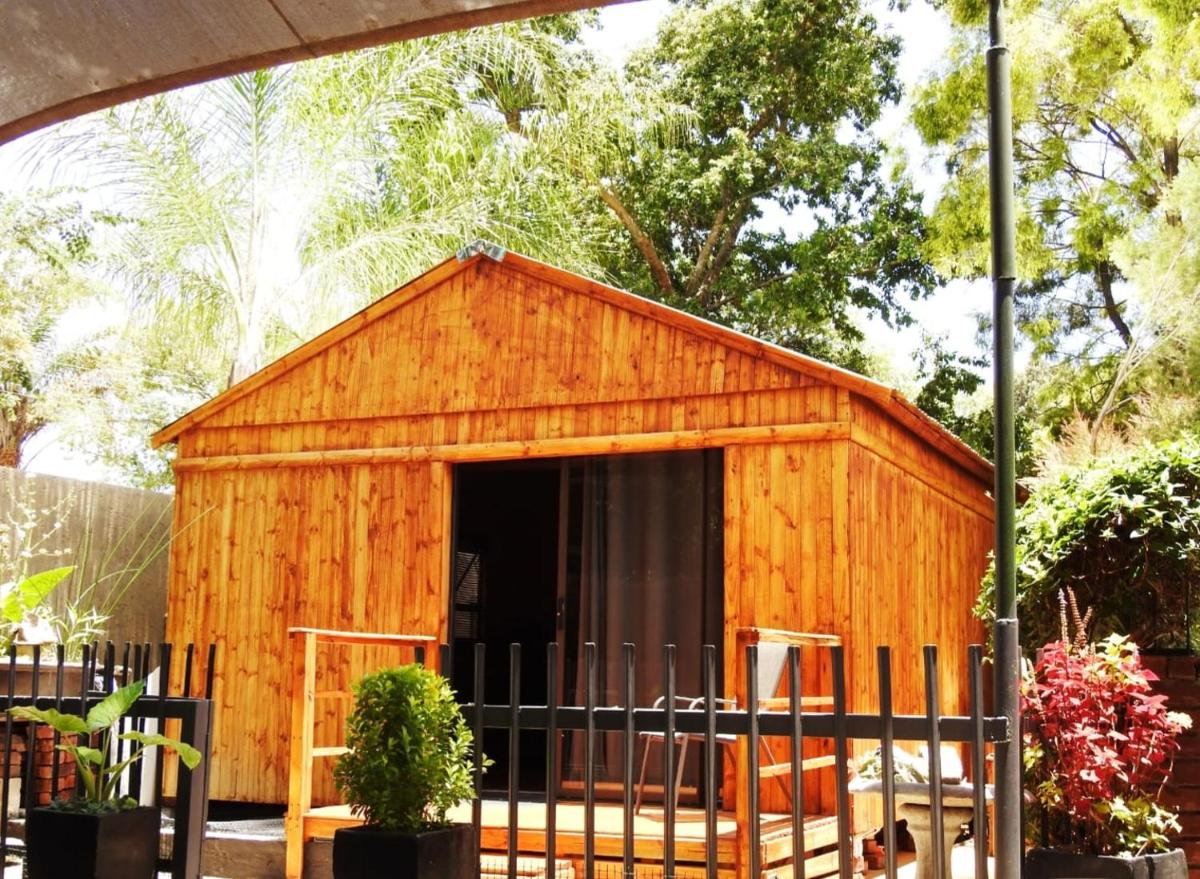 Suitetrails - ZUCH Accommodation at Pafuri Self Catering - Guest Cabin