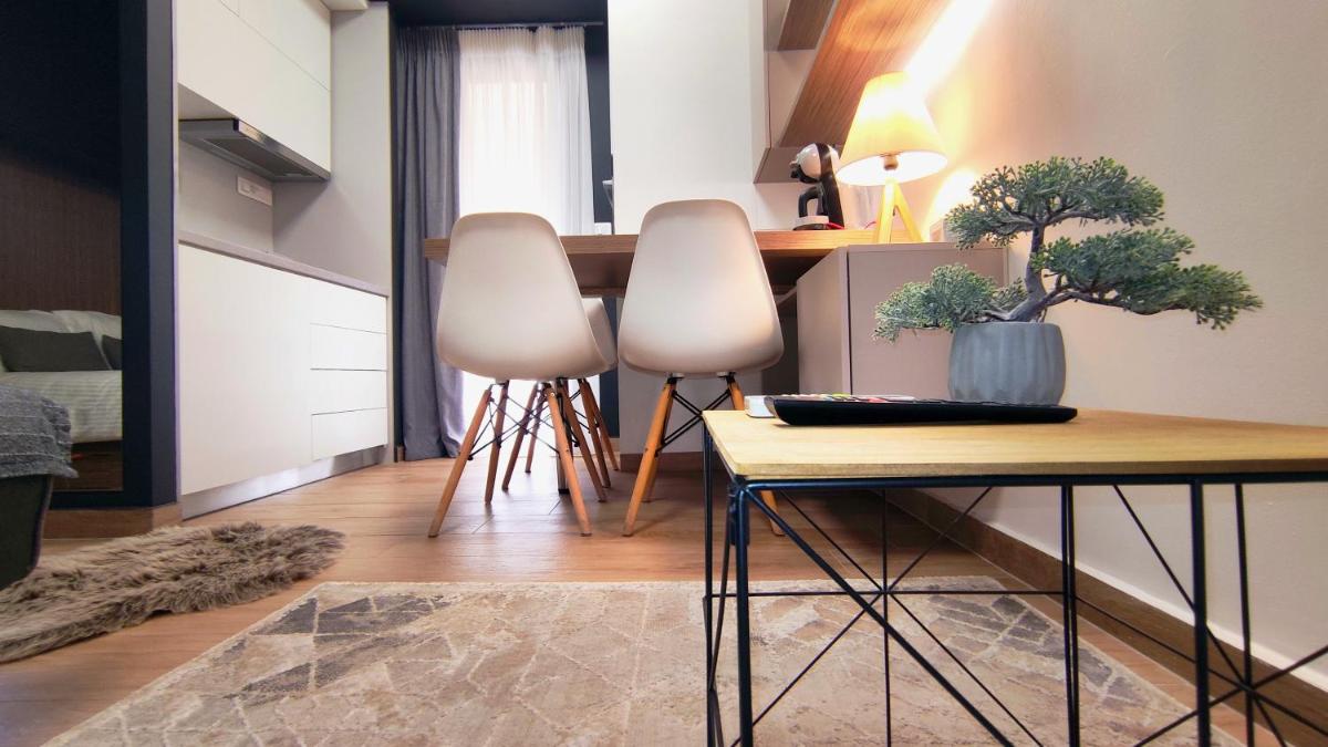 Feel Good Vibes - Apt Suite Athens - Hizvo